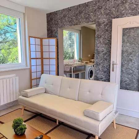 Le Sakura - Calme - Parking - Confort Apartment